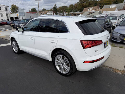2020 Audi Q5 quattro Premium Plus 45 TFSI