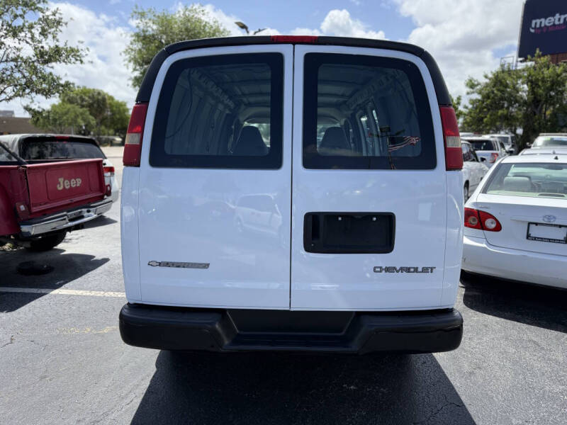 2005 Chevrolet Express 2500