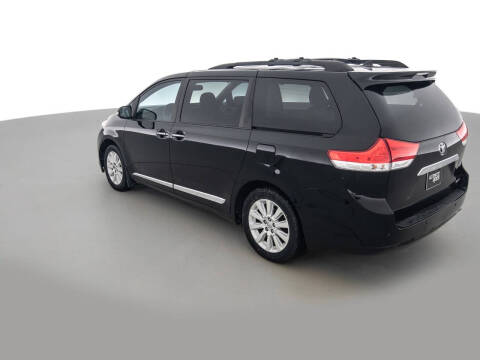 2014 Toyota Sienna Limited 7-Passenger