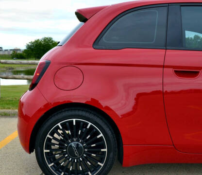 2024 FIAT 500e