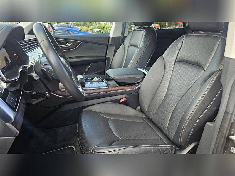 2019 Audi Q8 quattro Premium Plus 55 TFSI