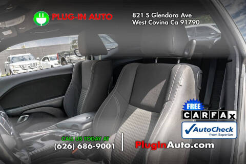 2017 Dodge Challenger SXT