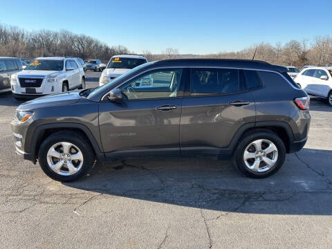 2018 Jeep Compass for sale at CARS PLUS CREDIT in Independence MO