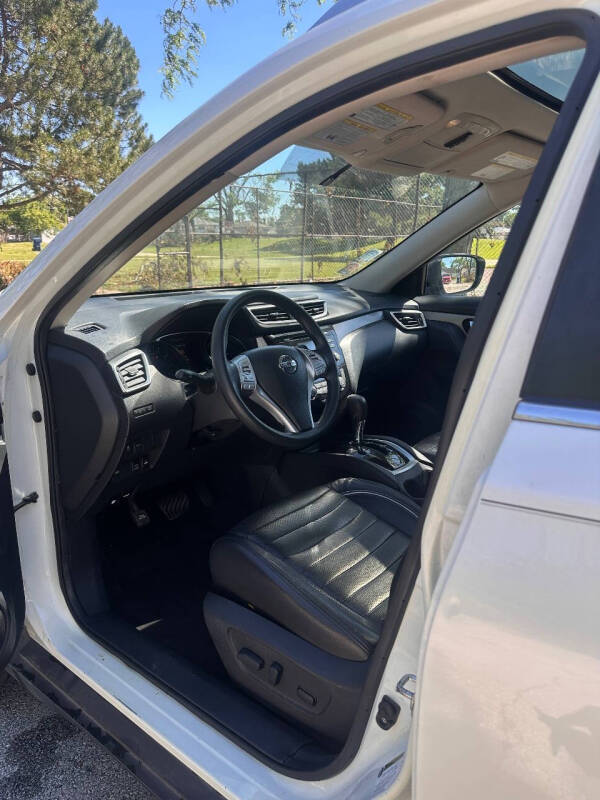 2016 Nissan Rogue SV