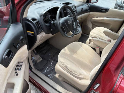 2008 Hyundai Entourage GLS