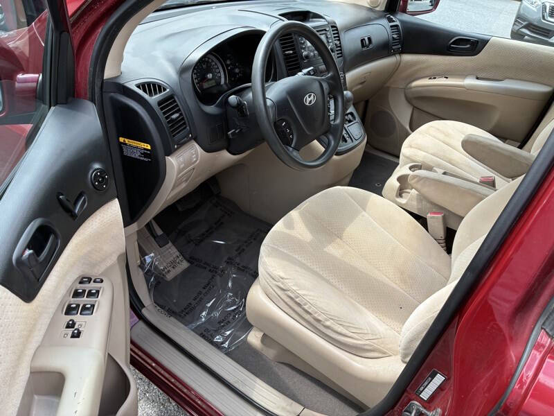 2008 Hyundai Entourage GLS