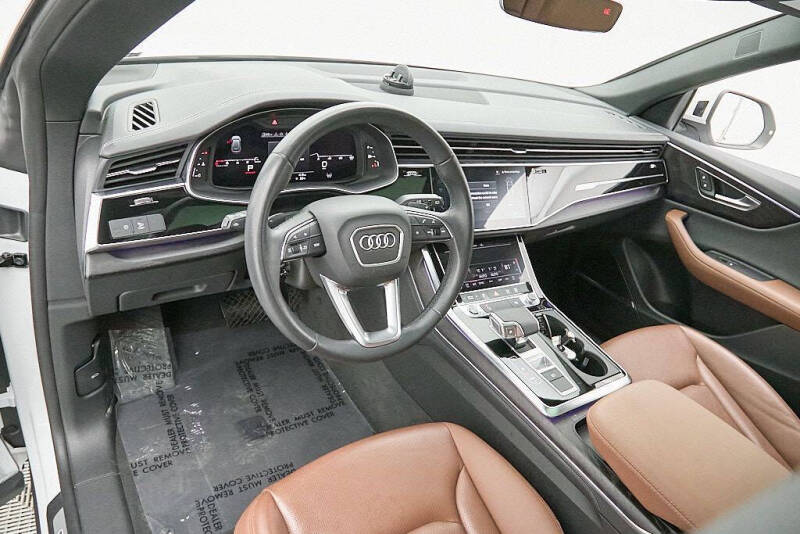 2023 Audi Q8 quattro Premium Plus 55 TFSI