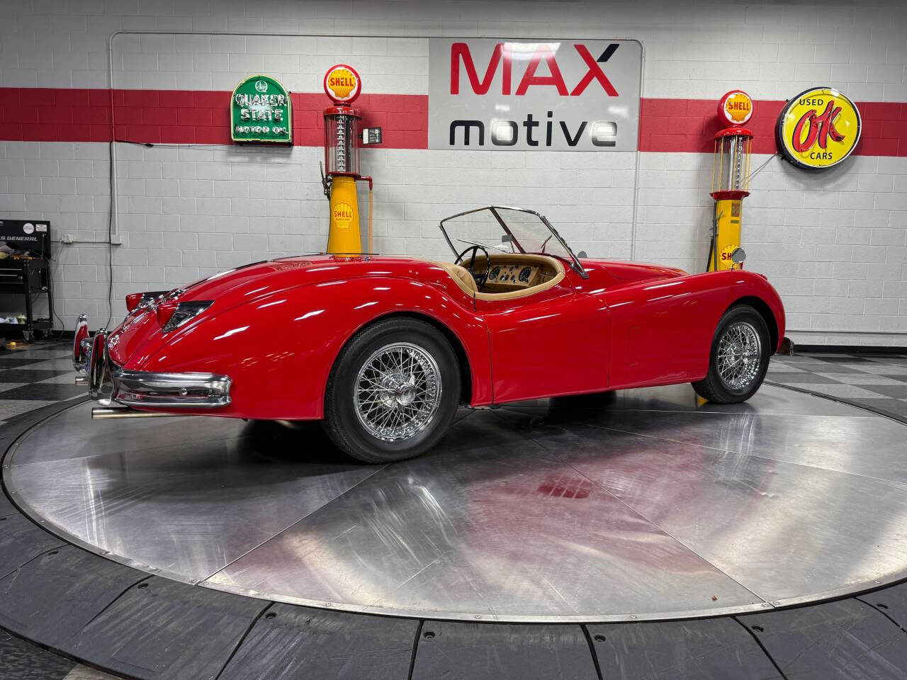 1956 Jaguar XK 140 Roadster 14