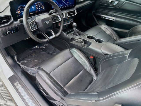 2024 Ford Mustang EcoBoost Premium