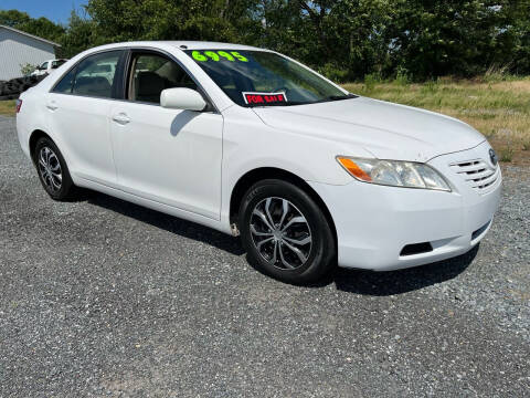 2007 Toyota Camry for sale at Burkholder Motors in Middletown DE
