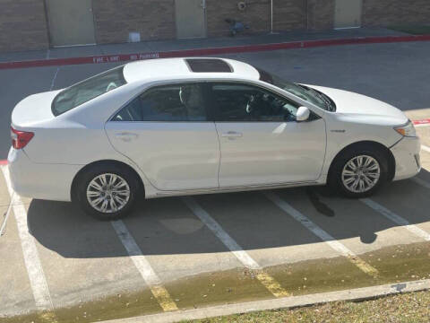 2012 Toyota Camry Hybrid LE