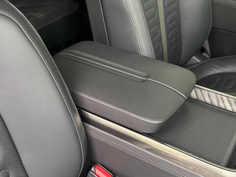 2023 Rivian R1S Adventure