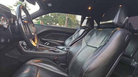 2015 Dodge Challenger R/T Plus