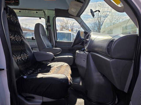 2007 Ford E-Series E-350 SD