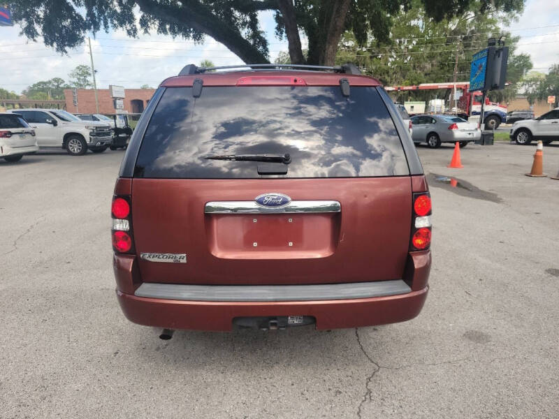 2010 Ford Explorer XLT