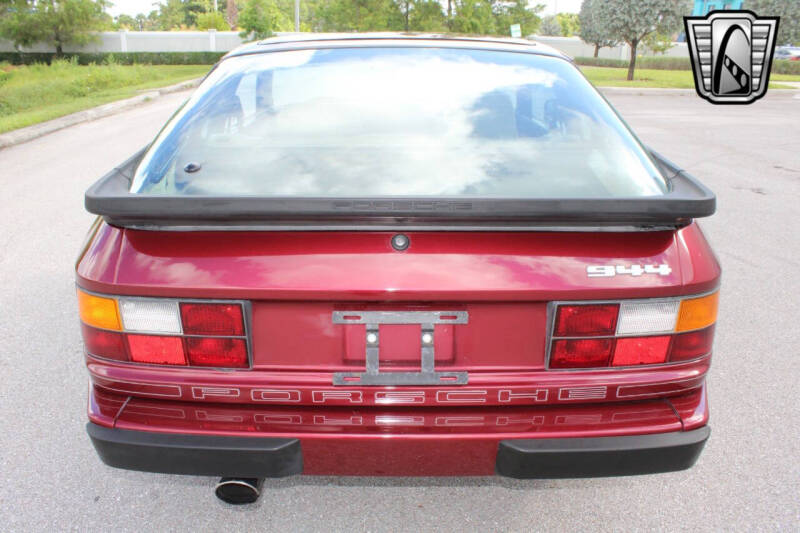 1984 Porsche 944