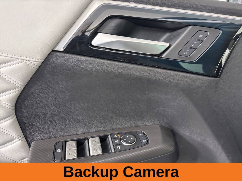 2023 Mitsubishi Outlander PHEV SEL