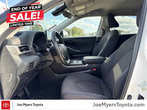 2024 Toyota Highlander LE