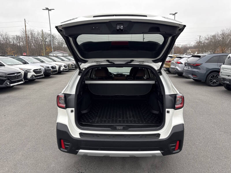 2021 Subaru Outback Touring XT
