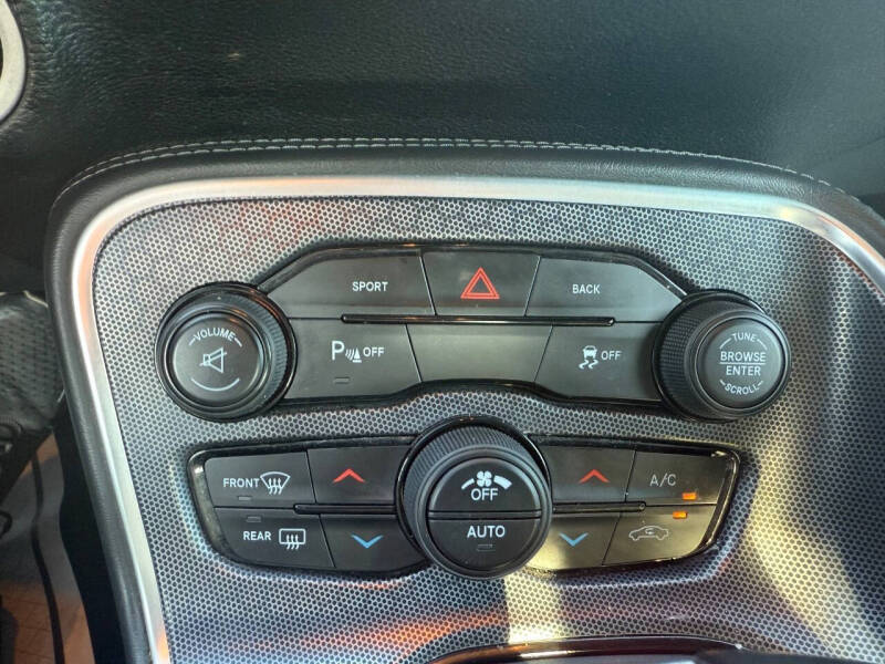 2016 Dodge Challenger R/T Plus