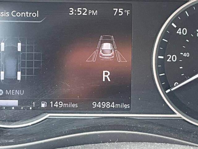 2020 Nissan Kicks SR