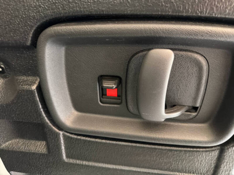 2023 Chevrolet Express 2500