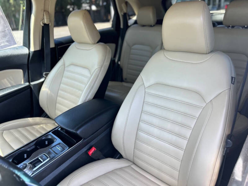 2020 Ford Edge SEL