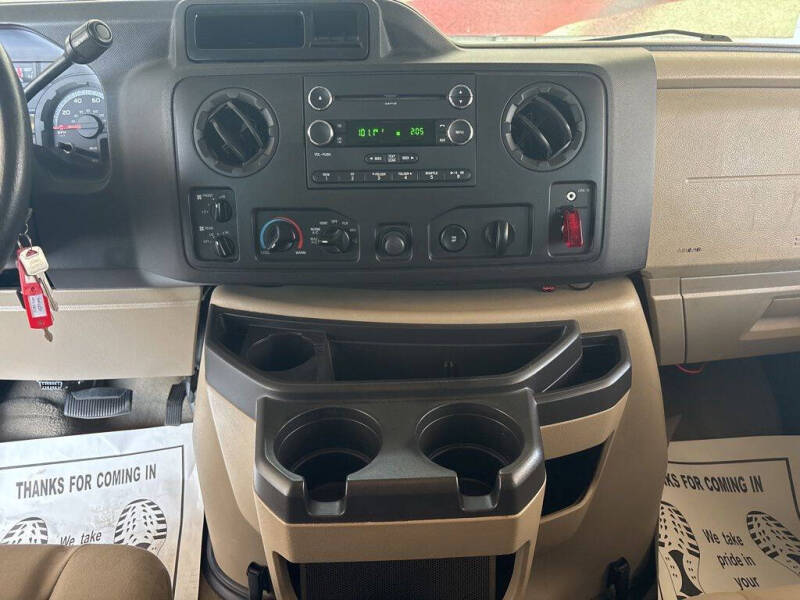 2012 Ford E-Series E-350 SD XLT