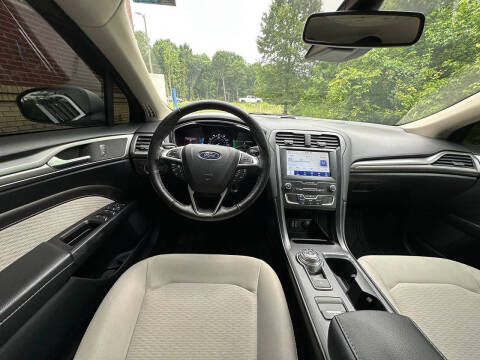 2019 Ford Fusion SE