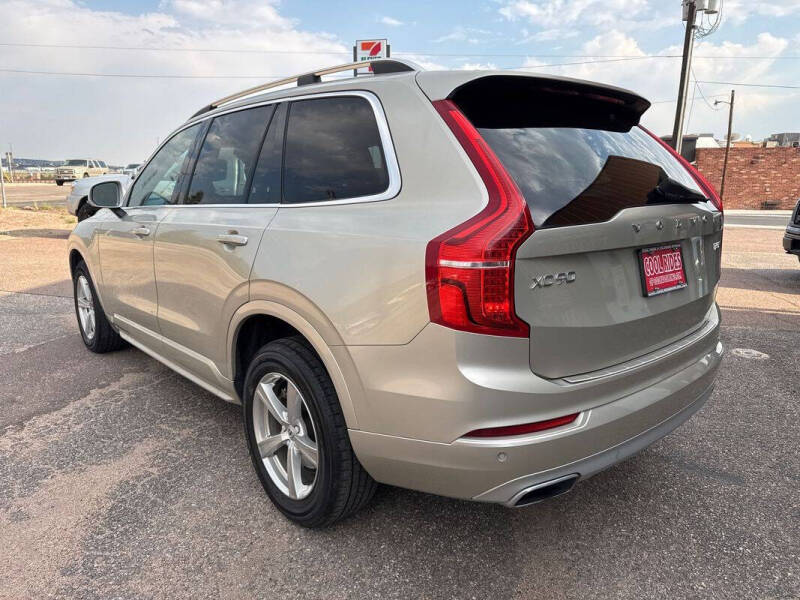 2016 Volvo XC90 T5 Momentum