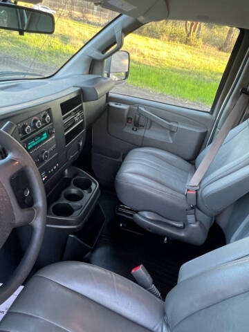 2021 Chevrolet Express 2500