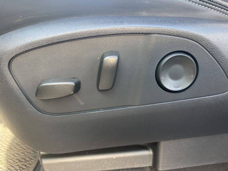 2024 GMC Sierra EV Denali Edition 1