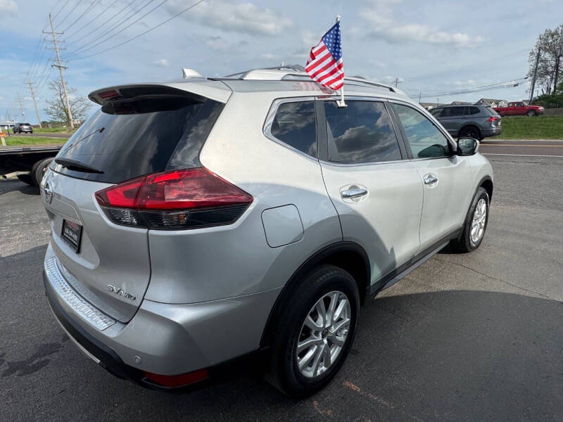 2020 Nissan Rogue SV