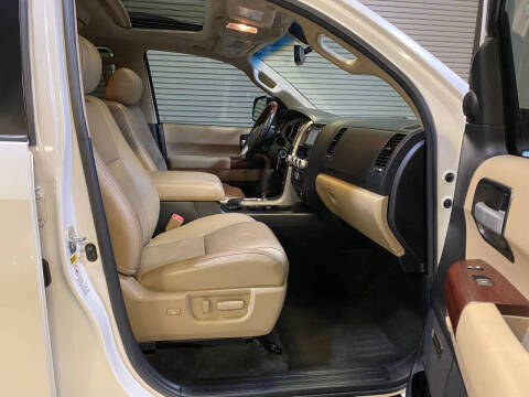 2014 Toyota Sequoia Platinum