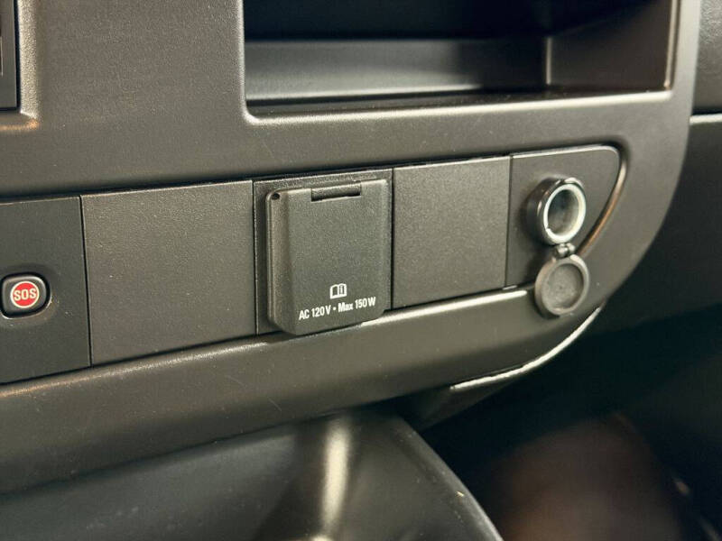 2021 Chevrolet Express 2500