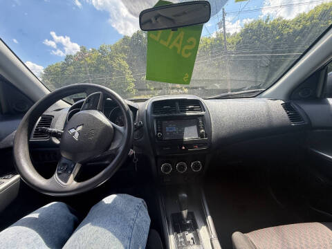 2019 Mitsubishi Outlander Sport SE