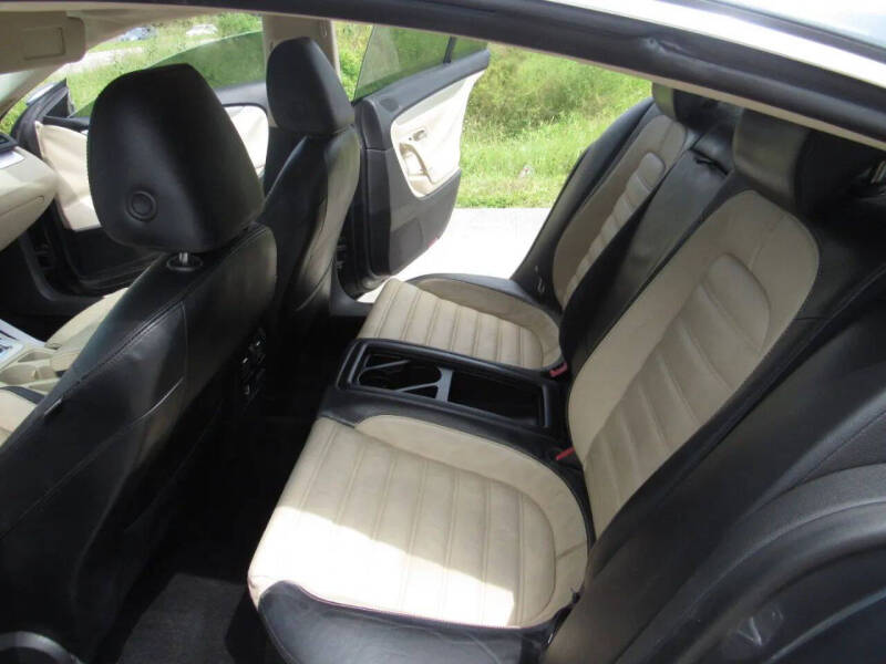 2010 Volkswagen CC Luxury