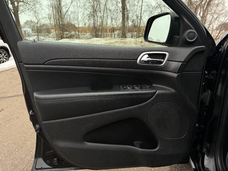 2017 Jeep Grand Cherokee Laredo