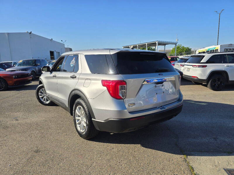 2021 Ford Explorer