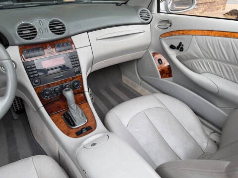 2005 Mercedes-Benz CLK CLK 320