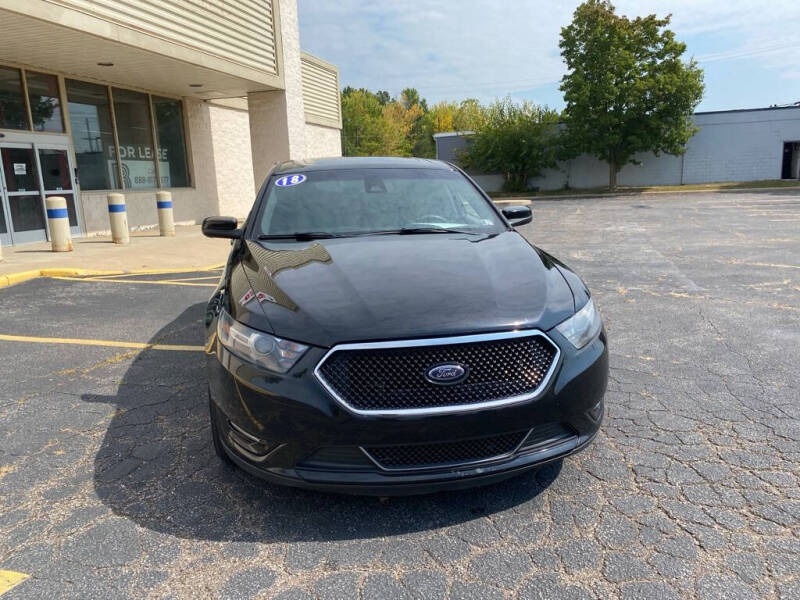 2018 Ford Taurus SHO