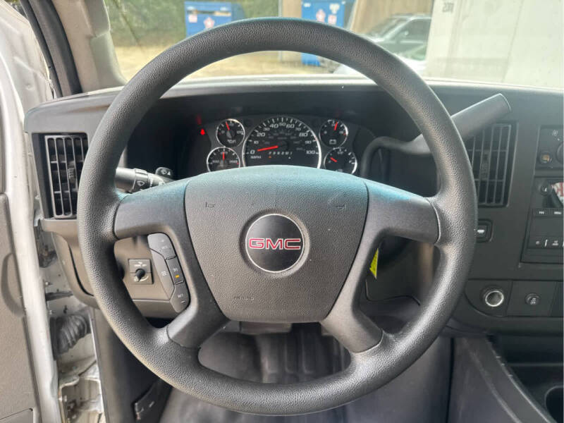 2023 GMC Savana 2500