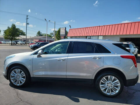 2017 Cadillac XT5 for sale at Select Auto Group in Wyoming MI