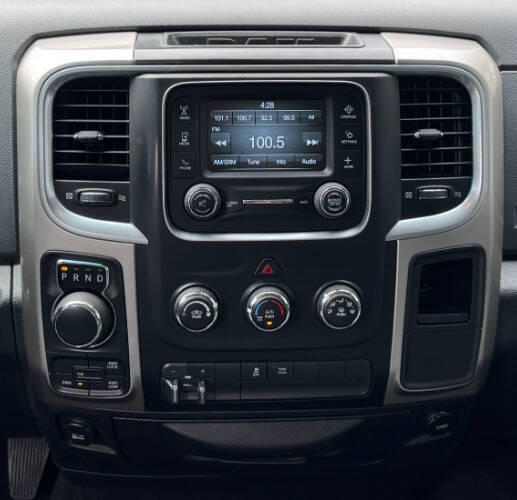 2016 RAM 1500 SLT