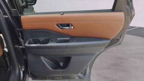2022 Nissan Pathfinder Platinum