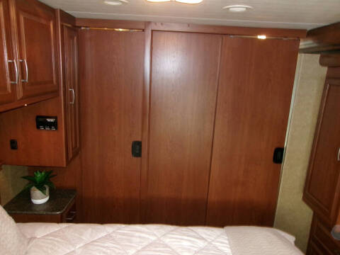 2013 Thor Motor Coach Challenger 37kt