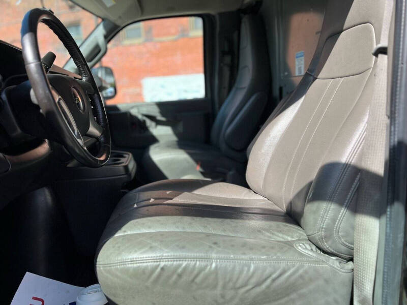 2016 Chevrolet Express 2500