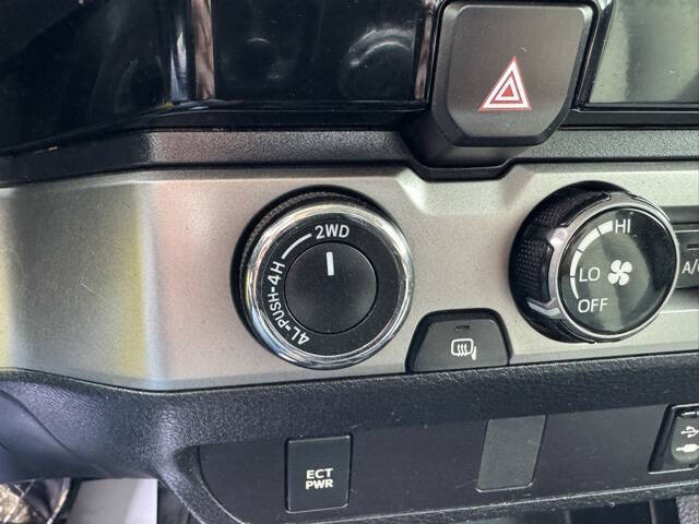 2018 Toyota Tacoma SR