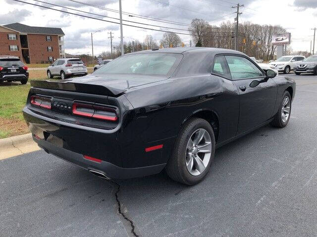 2019 Dodge Challenger SXT
