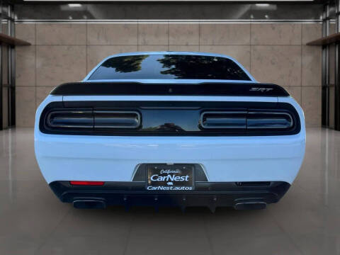 2016 Dodge Challenger SRT 392